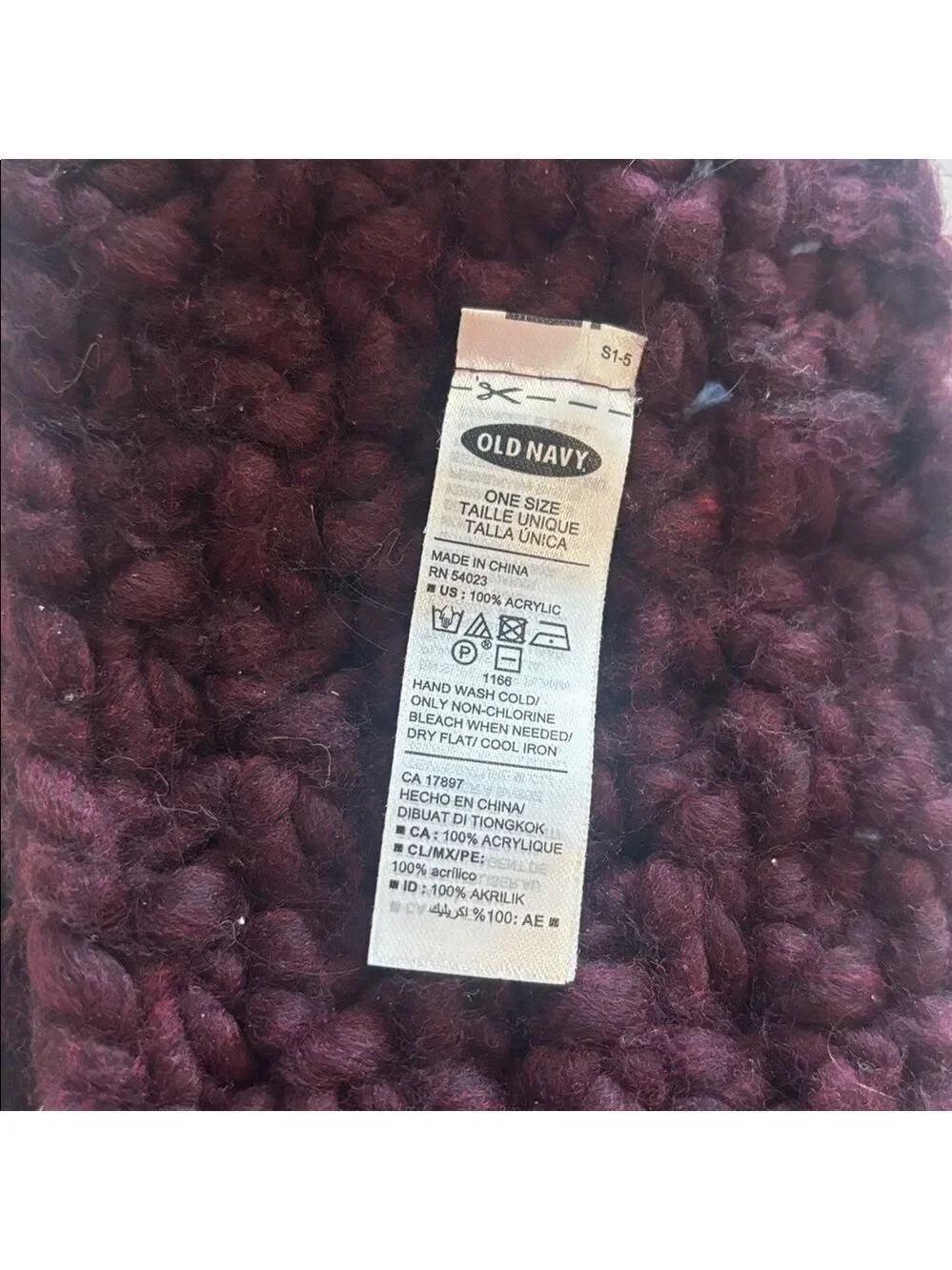 Old Navy Knit Twisted Bow Ear Warmer Headband in Burgundy